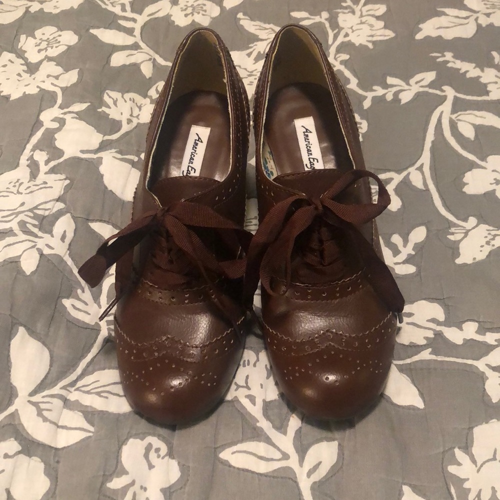 Brown Vintage American Eagle Laced Heels